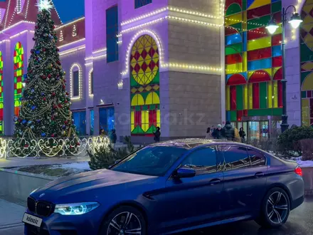 BMW M5 2019 года за 40 000 000 тг. в Алматы – фото 14
