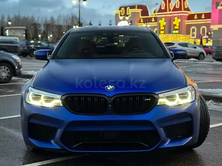 BMW M5 2019 года за 40 000 000 тг. в Алматы – фото 2