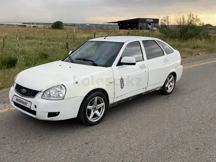 ВАЗ (Lada) Priora 2172 2013 года за 950 000 тг. в Шымкент – фото 2