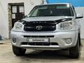 Toyota RAV4 2004 годаfor4 920 000 тг. в Актобе – фото 2