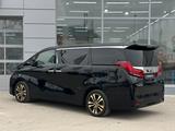 Toyota Alphard 2021 года за 41 500 000 тг. в Тараз – фото 2