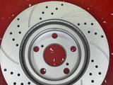 Тормозной диск перфорированный с антикоррозийным покрытием за 15 000 тг. в Алматы