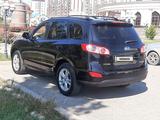 Hyundai Santa Fe 2010 годаүшін7 500 000 тг. в Атырау