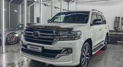 Toyota Land Cruiser 2018 года за 42 500 000 тг. в Алматы