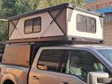 Кунг с жесткой палаткой кемпер за 1 750 000 тг. в Алматы – фото 2