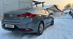 Hyundai Elantra 2019 года за 8 500 000 тг. в Каратау – фото 2