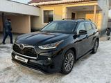 Toyota Highlander 2020 года за 23 000 000 тг. в Алматы