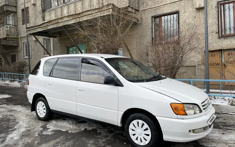 Toyota Ipsum 1997 года за 2 800 000 тг. в Алматы