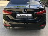 Hyundai Solaris 2017 года за 7 200 000 тг. в Актобе – фото 5