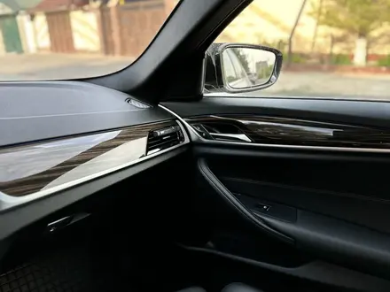 BMW 530 2018 года за 17 000 000 тг. в Шымкент – фото 12
