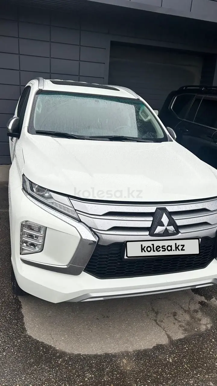Mitsubishi Montero Sport, 2022