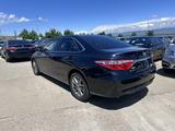 Toyota Camry 2015 годаүшін10 000 000 тг. в Уральск – фото 2