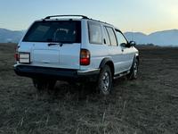 Nissan Pathfinder 1996 годаfor3 000 000 тг. в Алматы