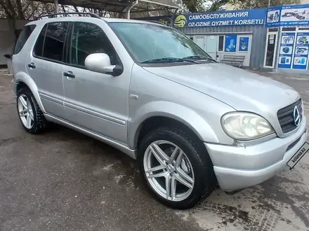 Mercedes-Benz ML 500 2001 года за 3 500 000 тг. в Алматы