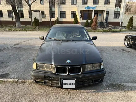 BMW 320 1991 года за 750 000 тг. в Алматы – фото 2
