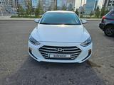 Hyundai Elantra 2018 года за 7 000 000 тг. в Астана – фото 2