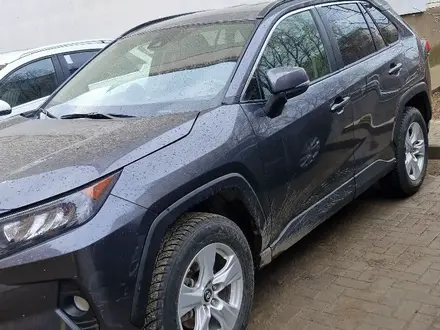 Toyota RAV4 2019 года за 14 000 000 тг. в Уральск – фото 6