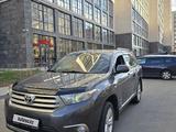 Toyota Highlander 2011 года за 10 800 000 тг. в Астана – фото 2