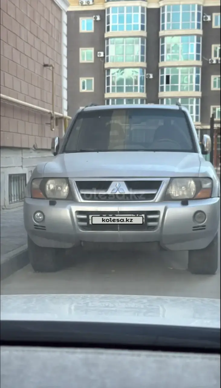 Mitsubishi Pajero, 2005
