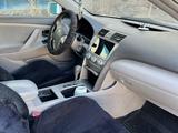 Toyota Camry 2008 годаүшін6 200 000 тг. в Сатпаев – фото 5