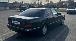 Mercedes-Benz E 280 1997 года за 3 600 000 тг. в Тараз – фото 3