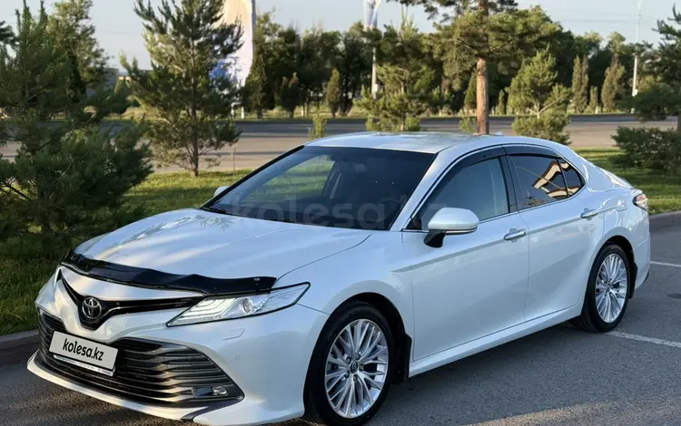 Toyota Camry 2019 года за 13 800 000 тг. в Тараз