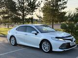 Toyota Camry 2019 года за 13 800 000 тг. в Тараз – фото 4