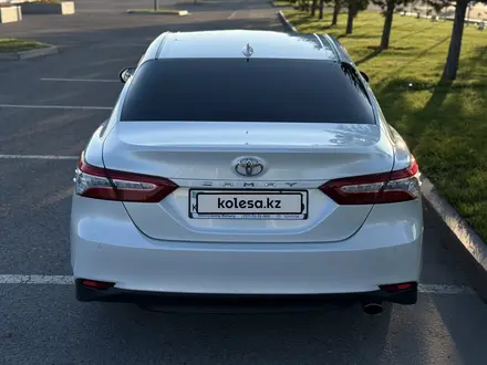 Toyota Camry 2019 года за 13 800 000 тг. в Тараз – фото 6