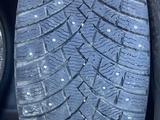 Шины Pirelli 285/45 R21 21год шипы за 450 000 тг. в Костанай – фото 3