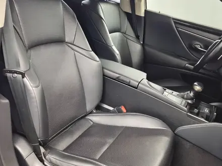Lexus ES 250 2019 года за 16 500 000 тг. в Алматы – фото 8