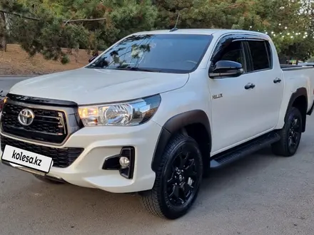 Toyota Hilux 2020 года за 19 200 000 тг. в Алматы – фото 2