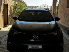 Toyota RAV4, 2015