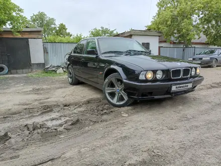 BMW 520 1991 года за 2 000 000 тг. в Астана – фото 2