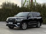 Toyota Land Cruiser 2017 годаүшін33 500 000 тг. в Актобе – фото 2