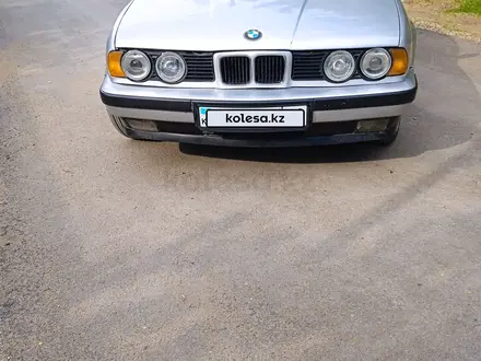 BMW 520 1991 года за 2 000 000 тг. в Затобольск – фото 2