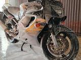 Honda  CBR 600F 1999 годаүшін2 500 000 тг. в Ерейментау – фото 3