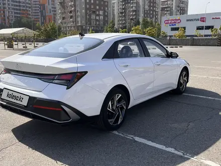 Hyundai Elantra 2024 года за 8 600 000 тг. в Алматы – фото 5