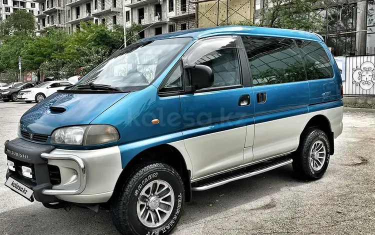 Mitsubishi Delica 1997 годаүшін4 900 000 тг. в Алматы