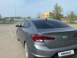Hyundai Elantra 2018 года за 8 500 000 тг. в Уральск – фото 3