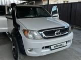 Toyota Hilux 2005 годаfor6 500 000 тг. в Алматы