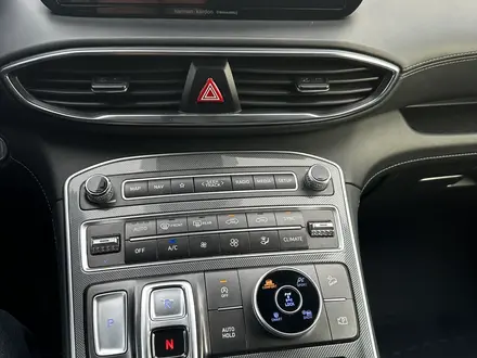 Hyundai Santa Fe 2022 года за 12 500 000 тг. в Караганда – фото 10