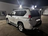 Toyota Land Cruiser Prado 2012 года за 14 700 000 тг. в Актобе – фото 2