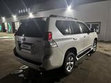 Toyota Land Cruiser Prado 2012 года за 14 700 000 тг. в Актобе – фото 3