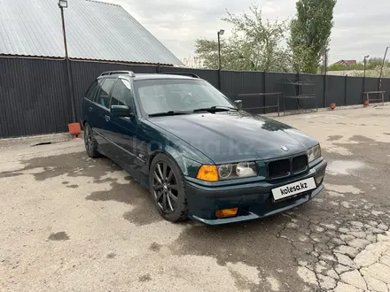 BMW 320 1995 года за 3 800 000 тг. в Алматы – фото 3