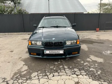 BMW 320 1995 года за 3 800 000 тг. в Алматы – фото 2