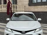 Toyota Camry 2023 года за 16 500 000 тг. в Алматы