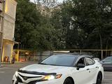 Toyota Camry 2019 года за 11 500 000 тг. в Мерке – фото 2