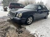 Mercedes-Benz E 230 1997 года за 1 900 000 тг. в Петропавловск