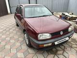 Volkswagen Golf 1994 года за 1 900 000 тг. в Алматы – фото 2