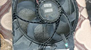 Е90 радиатор за 45 000 тг. в Шымкент